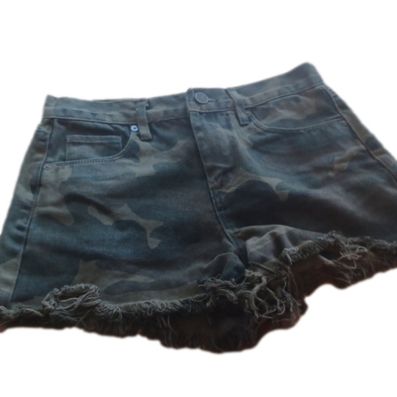  BLANKNYC  camo distressed cutoffs. The Barrow. Size 26. - Picture 1 of 10